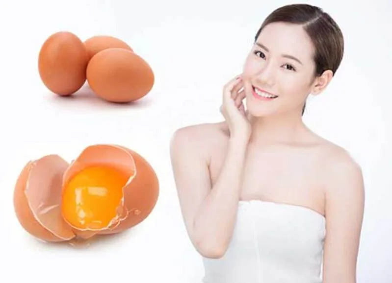 Lòng trắng trứng có thể khiến da trông sáng và ráo hơn sau khi rửa nhưng chưa có bằng chứng mạnh cho thấy làm trắng da lâu dài