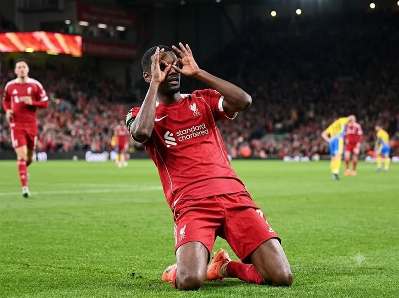 Alexander Isak có 5 bàn trong cuộc đua Vua phá lưới Ngoại hạng Anh